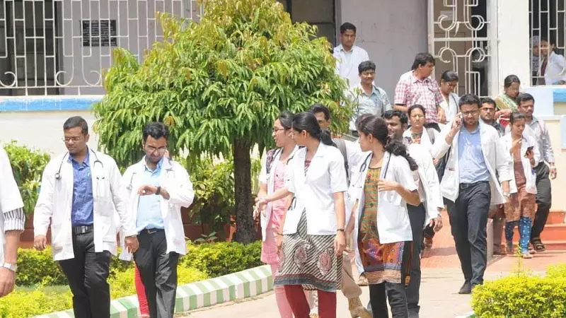 Karnataka PU Colleges Seek Solutions After MBBS Admission Setback