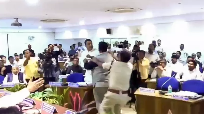 Karnataka: Union Minister Somanna, Congress Leaders Clash at Event; BJP & Congress MLAs Fight in Bidar