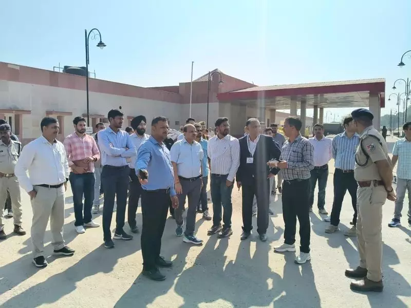 Katra Businesses Face Financial Crisis as Train Services Remain Suspended - Traders Demand Urgent Restoration