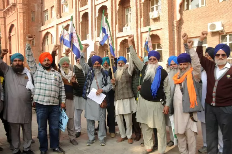 Kisan Mazdoor Morcha Submits 7-Point Memo to Amritsar DC for Farmers & Labourers