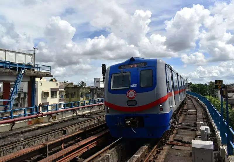 Kolkata Metro Boosts Sunday Services on Blue & Green Lines in January