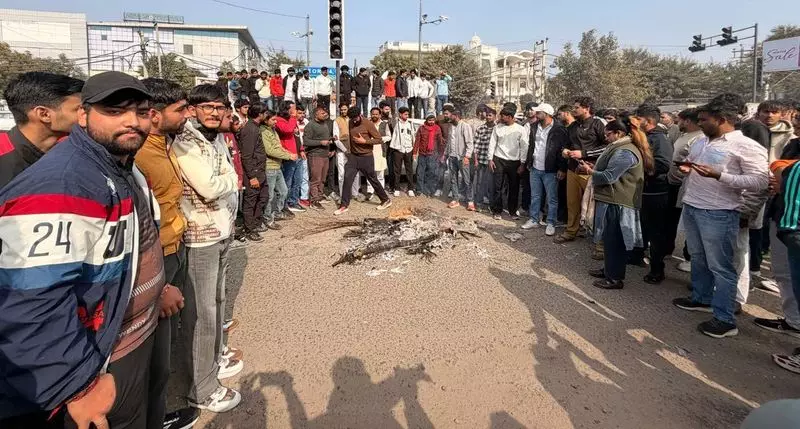 Kurukshetra University Students Protest, Burn VC Effigy Over Recruitment