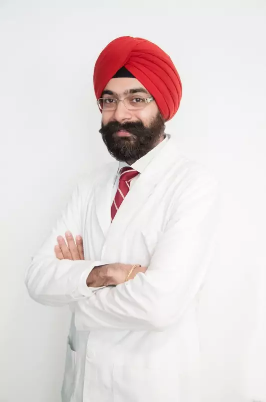 Living with Glaucoma: 7 Essential Precautions for Daily Life