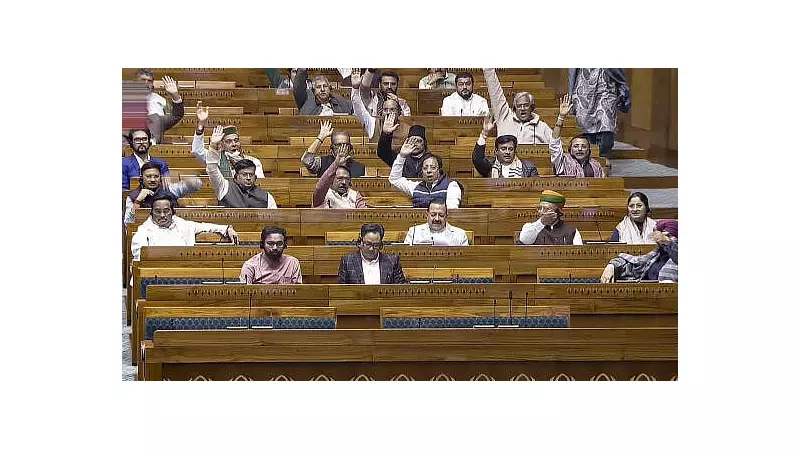 Lok Sabha Skips Air Pollution Debate as Opposition Avoids Discussion