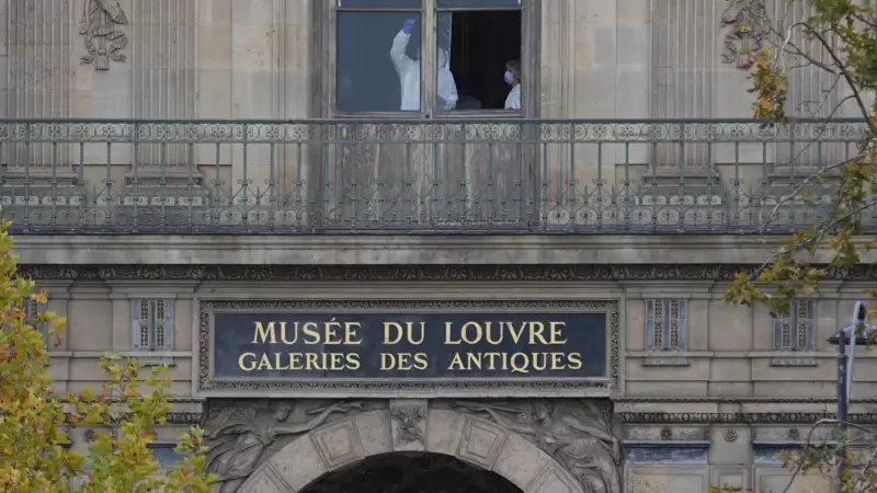 Louvre Museum Security Breach: Watch How Thieves Pulled Off Daring Heist in Broad Daylight