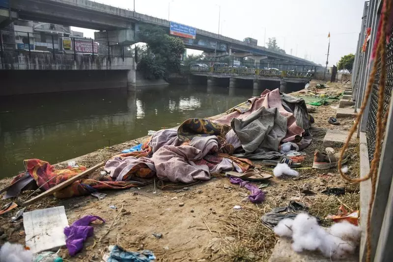 Ludhiana Canal Banks Remain Filthy as Chhath Puja Cleanup Fails to Materialize
