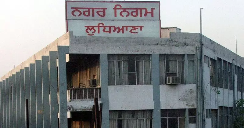 Ludhiana MC Boosts Cleanliness Drive with 90 New Handcarts for Door-to-Door Garbage Collection