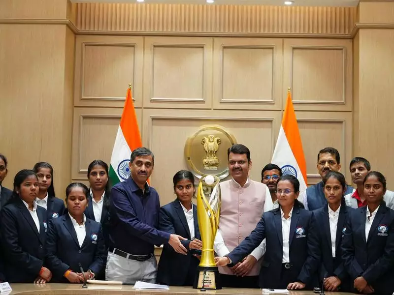 Maharashtra CM Fadnavis Honours World Cup-Winning Blind Women's Cricket Team
