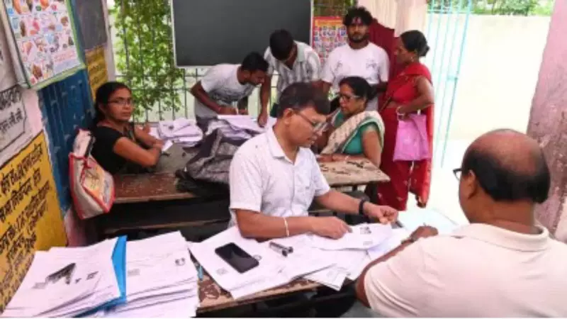 Maharashtra Poll Pressure: Fadnavis Demands SEC Action on Voter List Revision for Civic Elections