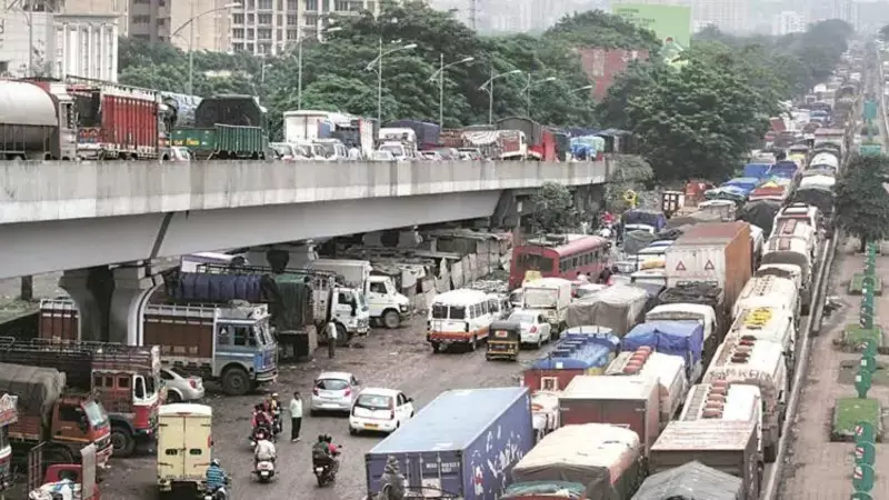 Maharashtra Road Crisis: 43 Daily Deaths, Children at High Risk