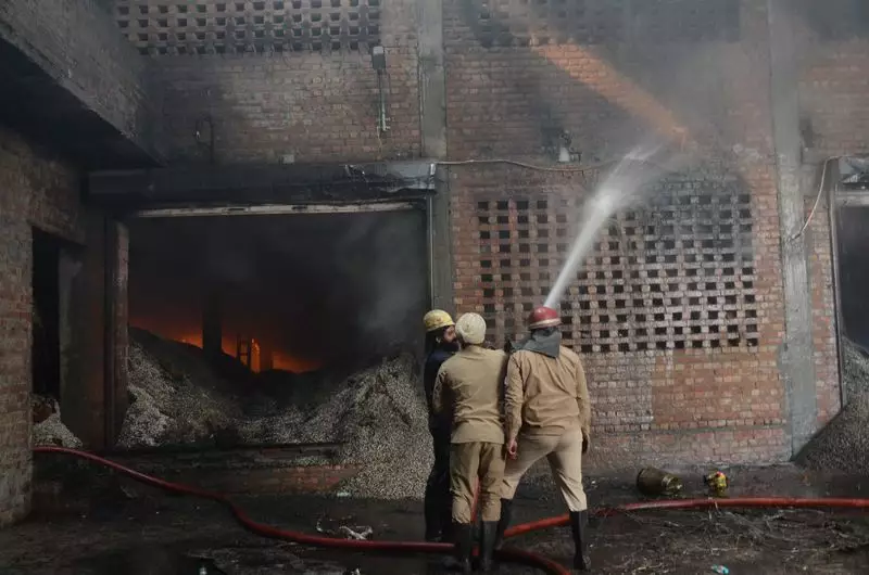 Major Fire Destroys Cattle Feed Plant in Ludhiana, 20 Fire Tenders Respond
