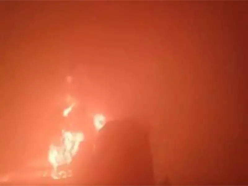 Major Fire Engulfs Multiple Buses on Delhi-Agra Expressway in Mathura