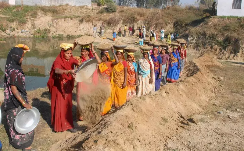 MGNREGA Delivers Only 48 Days of Work vs 125-Day Promise, Data Reveals