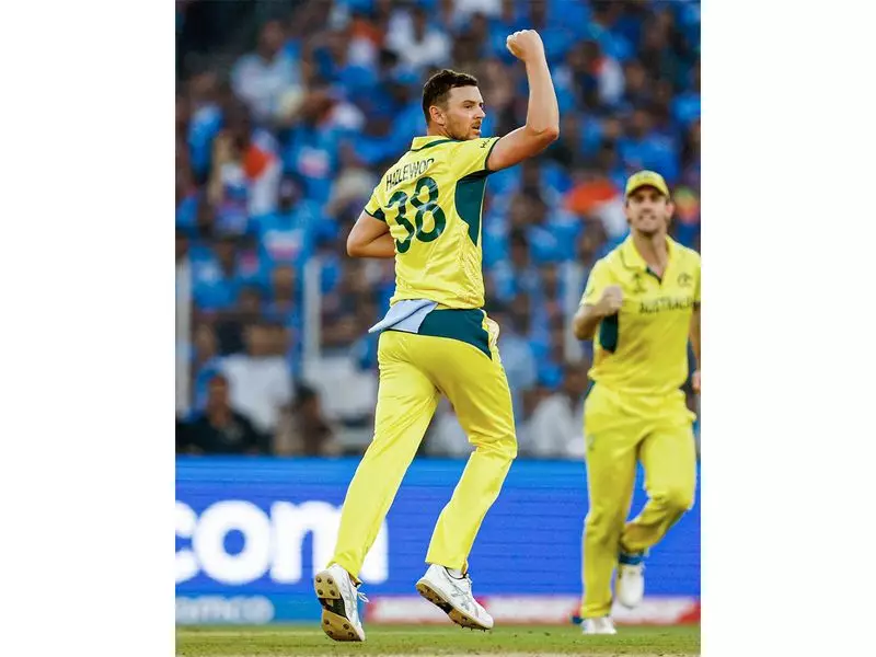 Mitchell Marsh Hails Josh Hazlewood's Masterclass: 'Best ODI Spell I've Ever Witnessed' Against India