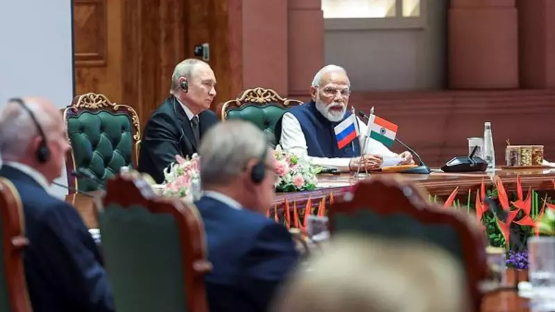 Modi Tells Putin: India Not Neutral, Stands on Side of Peace in Ukraine