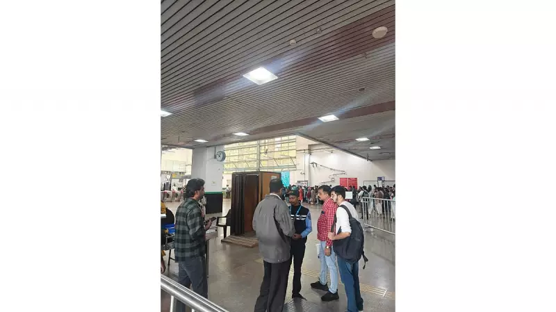 Namma Metro Hit by Major Technical Glitch: Purple & Green Line Services Disrupted Across Bengaluru