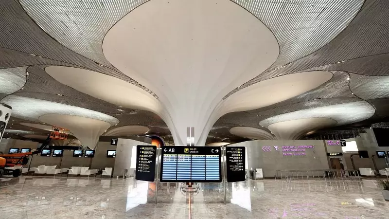 Navi Mumbai Airport Sees 71-83% Passenger Load on Day 1, Traffic Spikes Overnight