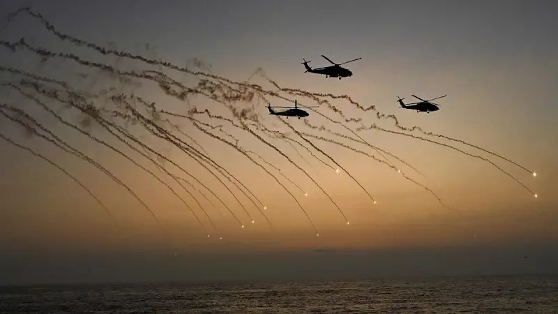 Navy Day 2025: Indian Navy Displays Combat Prowess in Kerala Operational Demo