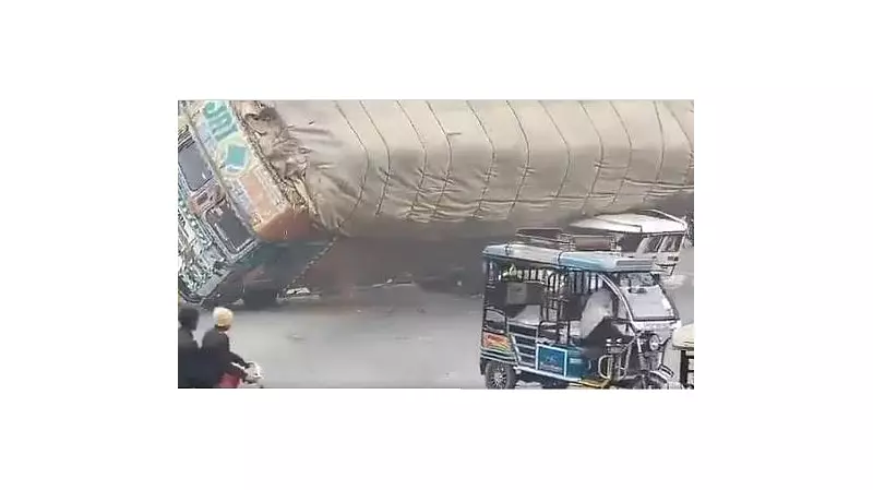One Killed as Overloaded Truck Overturns on SUV in Rampur, Uttar Pradesh