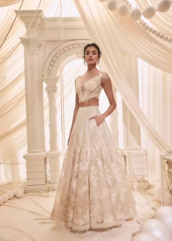 Pantone Colour of the Year 2026: How to Use Cloud Dancer in Fashion & Home