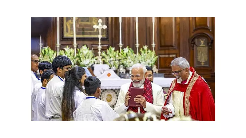 PM Modi Attends Christmas Service at Delhi Church, Extends Greetings