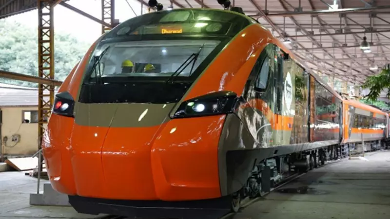 PM Modi's Jan Bengal Visit: Vande Bharat Sleeper Launch & BJP Rallies