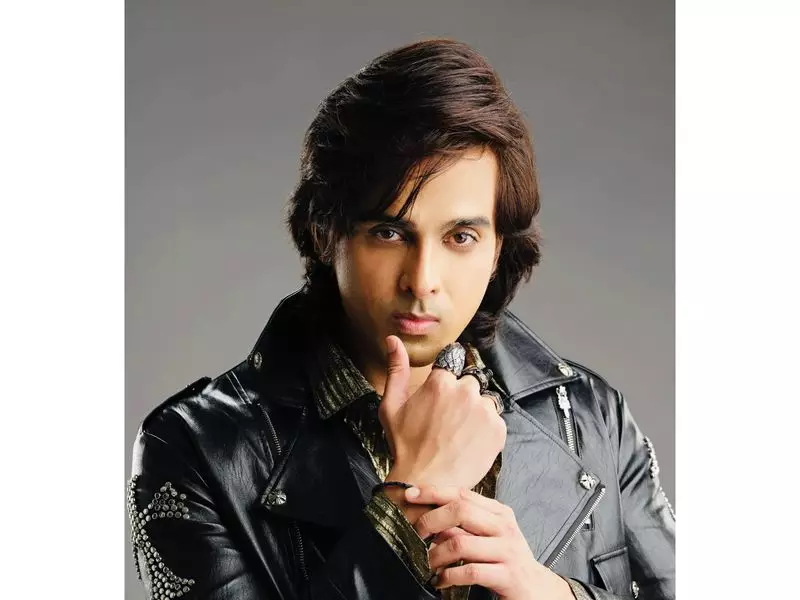 Popstar Season 2: Kabbir Khan Wins 'Sheeshe De Glass' Challenge