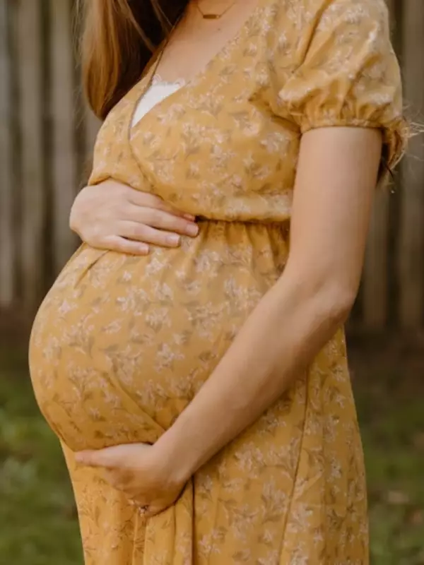 Pregnancy Diet Shapes Baby's Genes: Key Nutritional Guide