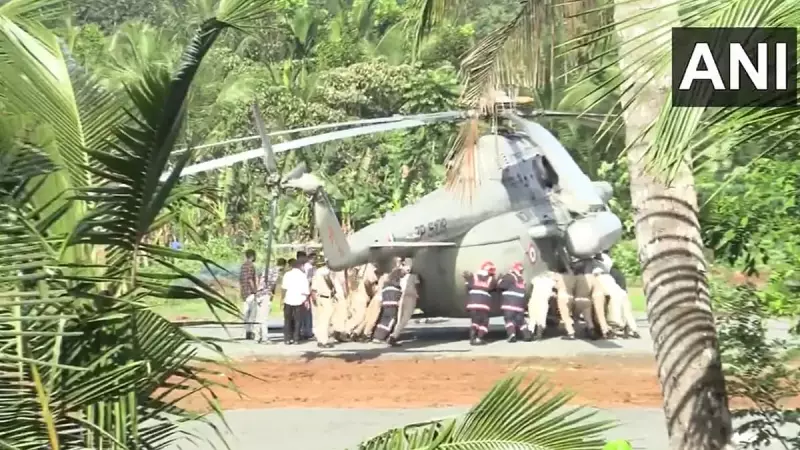 President Murmu's Chopper Sinks into Fresh Concrete at Kerala Landing Pad | Safety Scare in Kollam