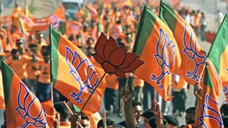 Pune BJP in Turmoil: Two Candidates Forced to Withdraw Amid Worker Revolt