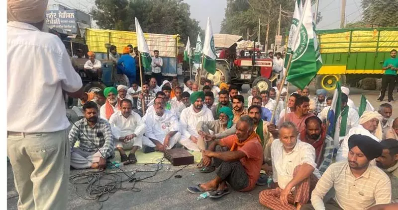 Punjab Farmers Block Highway in Fiery Protest Against Rice Millers | Payment Dispute Escalates