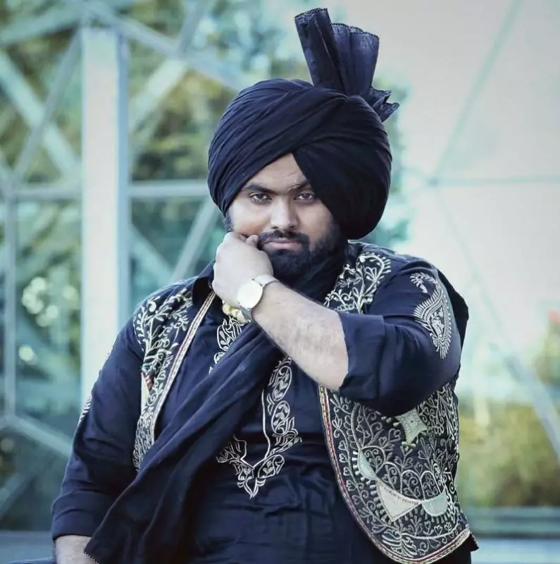 Punjabi Singer Rami Randhawa Booked for Displaying Arms on Social Media
