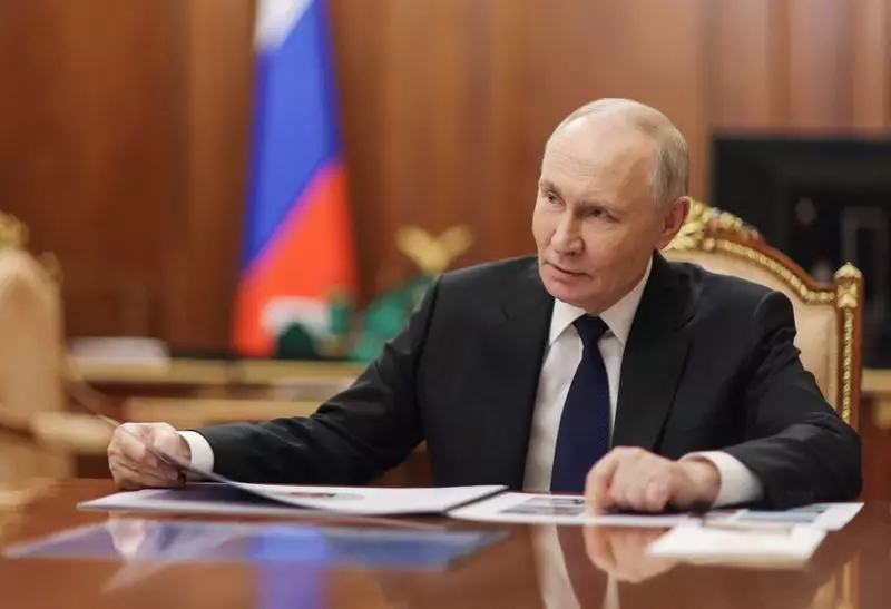 Putin Extends New Year Greetings to Murmu, Modi, and Global Leaders