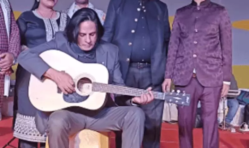 Rahul Roy's Viral Bihar Wedding Performance Shows 'Show Must Go On'