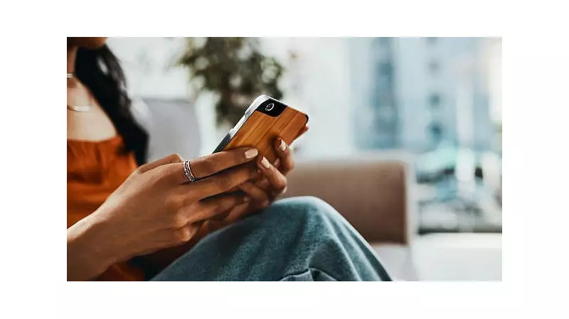 Rajasthan Village Lifts Ban on Women's Smartphones, Cites Child Safety Concerns