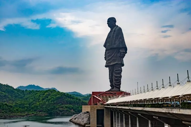 Ram Sutar: The Sculptor Who Shaped Modern India's Monumental Art Legacy