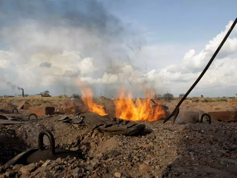 Rawalpindi's Brick Kilns Defy Orders, Worsening Air Pollution Crisis