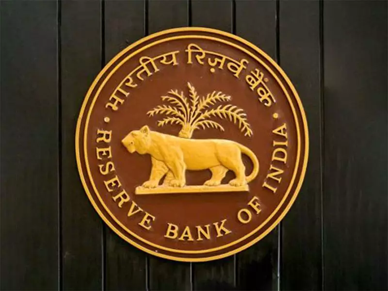 RBI's ₹32,000 Crore Bond Auction: Green Bonds Steal Spotlight with Highest Commission Rates