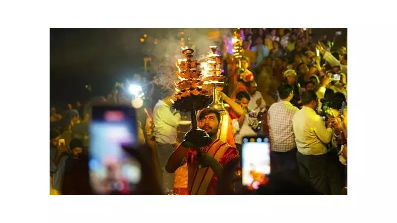 Record-Breaking 2.6 Lakh Devotees Take Holy Dip in Ganga During Kartik Purnima in Haridwar