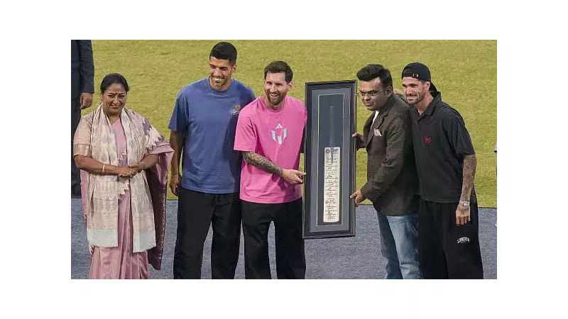 Rekha Gupta Faces 'AQI' Chants at Messi Event in Delhi Amid Severe Pollution