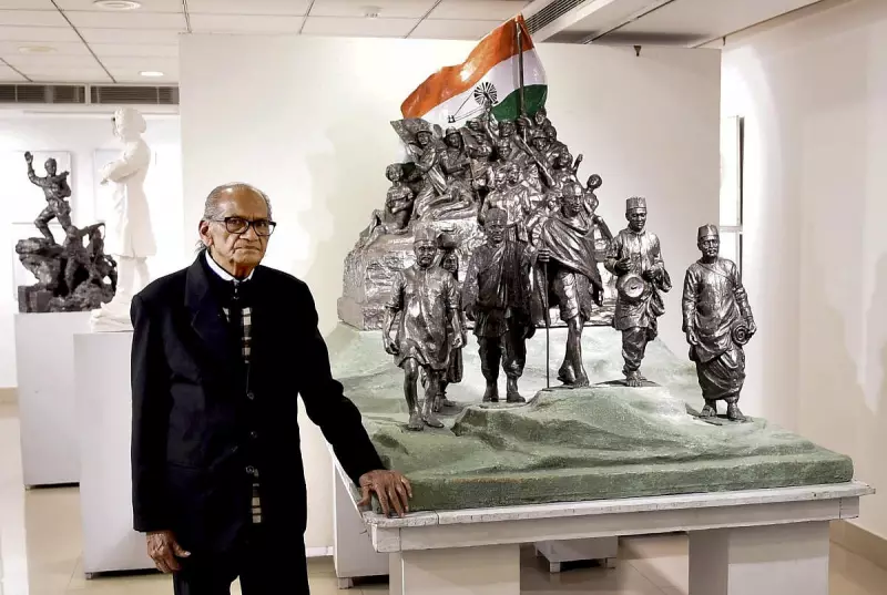 Renowned Sculptor Ram Sutar, Creator of Statue of Unity, Dies at 100