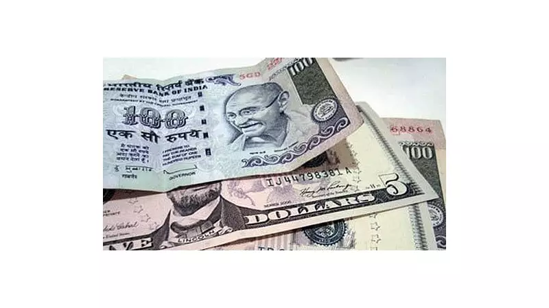 Rupee Falls for 4th Day, Closes at 90.28 vs Dollar on Global Jitters