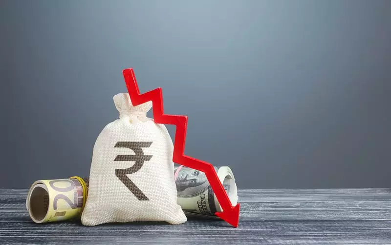 Rupee Plunges to Record Low of 90.43 Against US Dollar, Falls 28 Paise