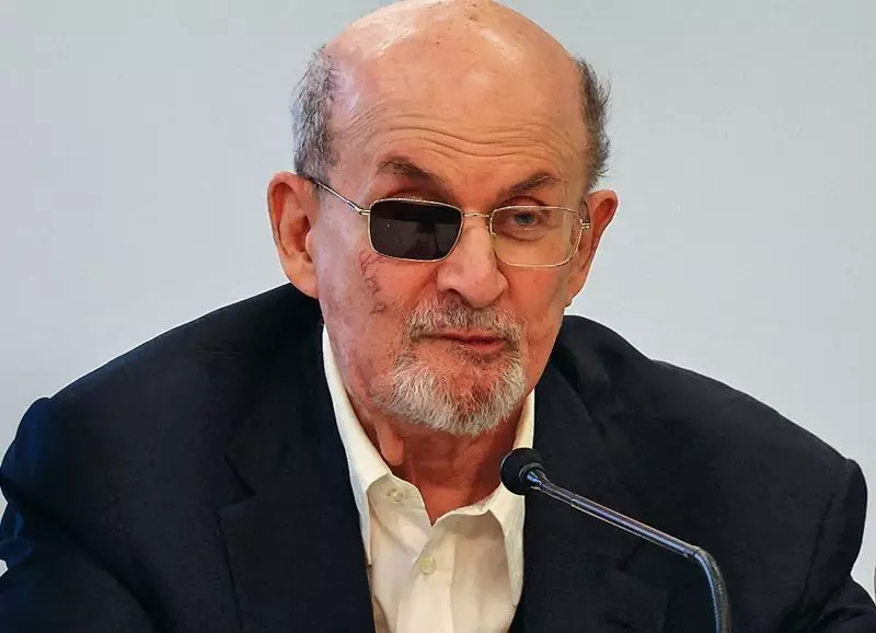 Salman Rushdie Honored with Dayton Peace Prize Lifetime Achievement Award