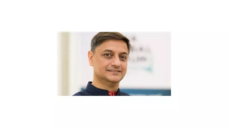 Sanjeev Sanyal on Rupee: 'Not Concerned at All', RBI Fights Volatility