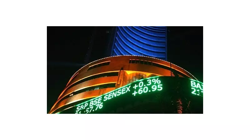 Sensex Gains 300 Points, Snaps 5-Day Losing Streak on Trade Talk Hopes