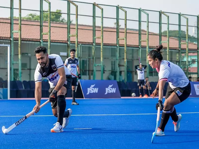 Soorma Hockey Club Unveils New Jersey, Legends & Future Stars Unite at Sitaare Aur Soorma