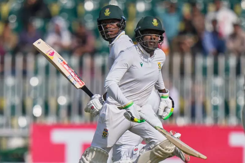 South Africa Crush Pakistan by 8 Wickets to Level T20 Series in Dominant Display