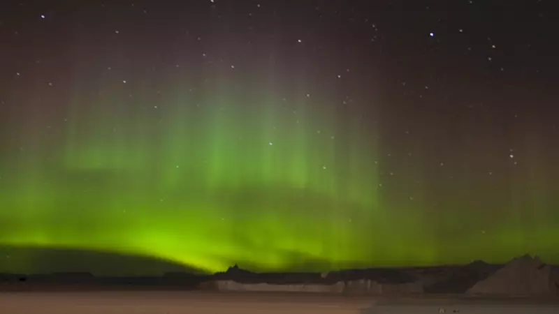 Southern Lights Guide: Where to See Aurora Australis & Can You Spot It from India?