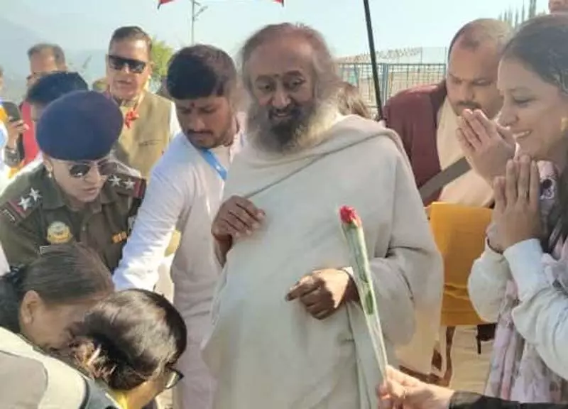 Sri Sri Ravi Shankar Performs Consecration at Newly Opened Sheetla Devi Temple in Kangra